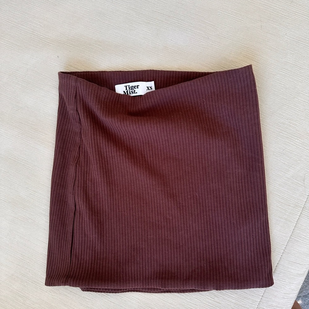 Tiger mist, ribbed, brown double lined mini skirt